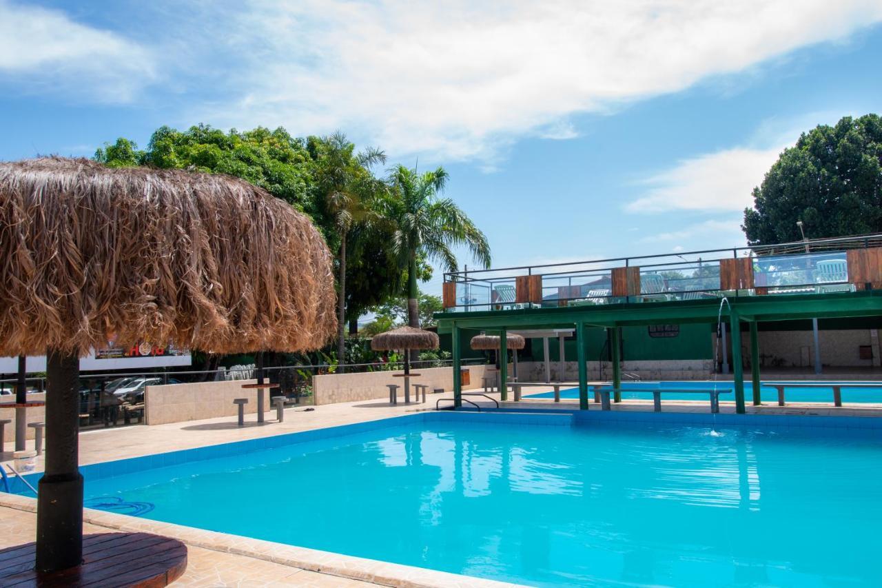 Como chegar até Camping Club em Águas Lindas De Goiás de Ônibus?