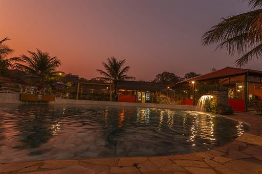 1piscina + área externa  (101).jpg