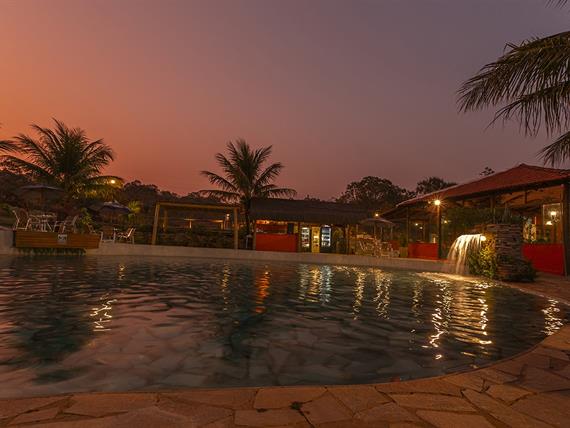 1piscina + área externa  (101).jpg