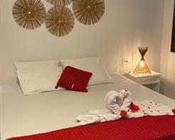 SUÍTE COM HIDROMASSAGEM