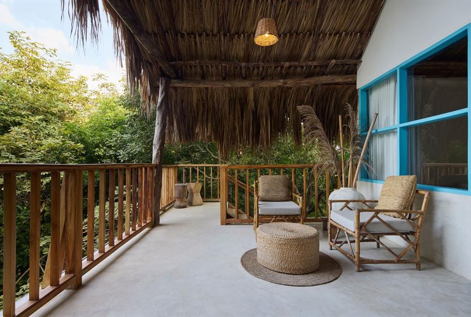 9. bungalow deluxe.jpg