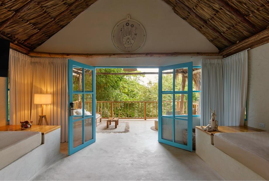 8. bungalow deluxe (lp).jpg