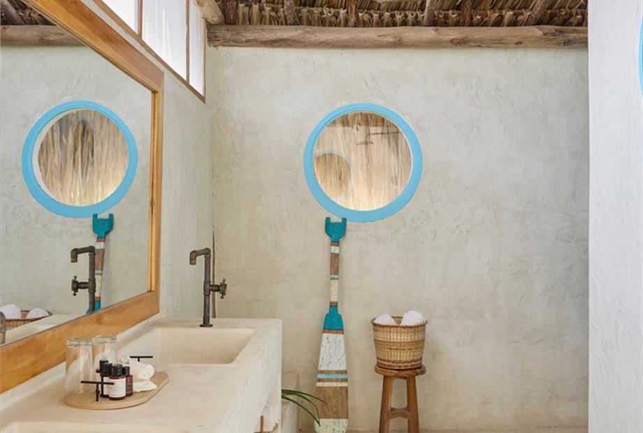 12. bungalow deluxe.jpg