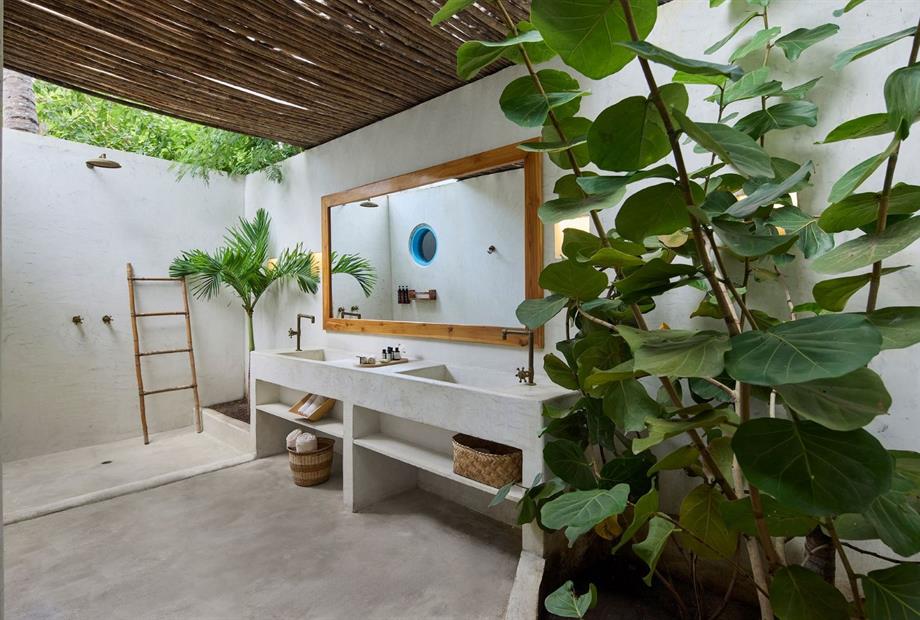 7. villa con piscina.jpg