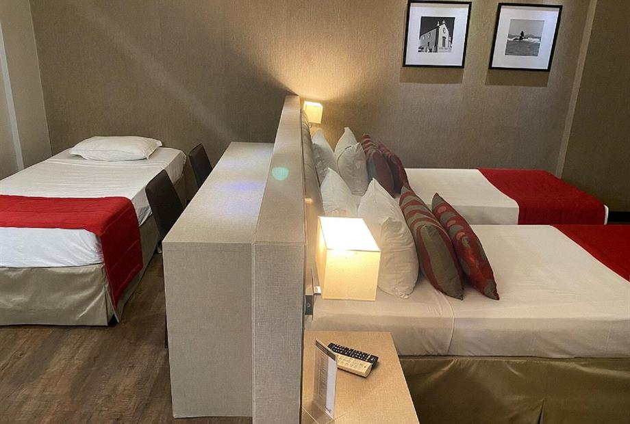 suíte premium triplo twin.jpg