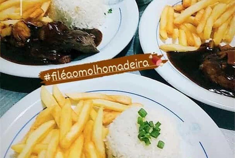 filé ao molho madeira.jpeg