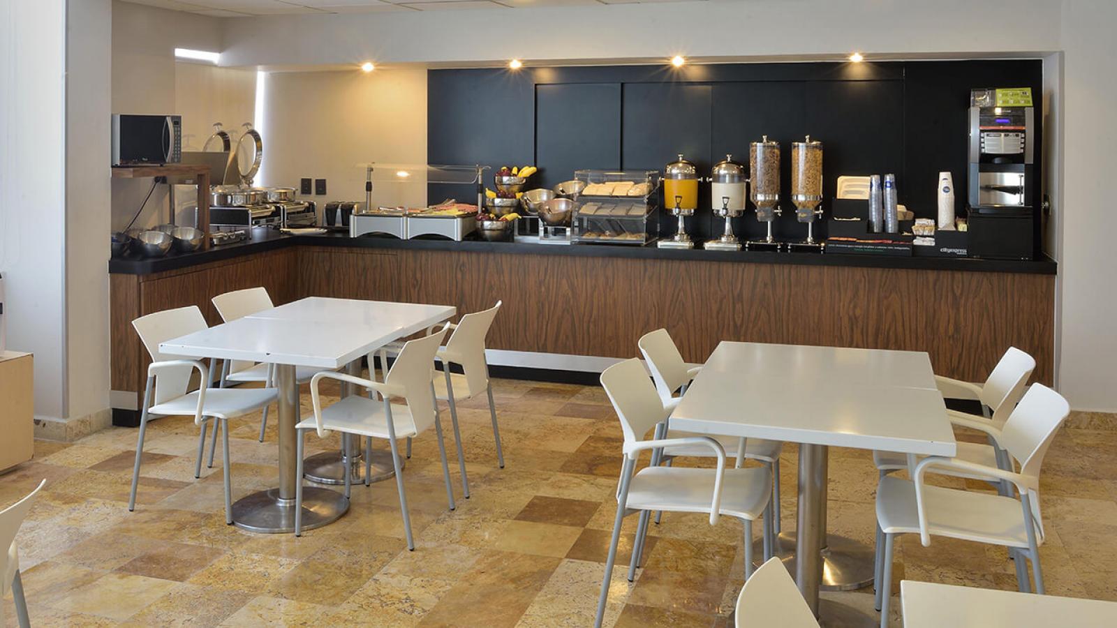 Hotel City Express Playa del Carmen