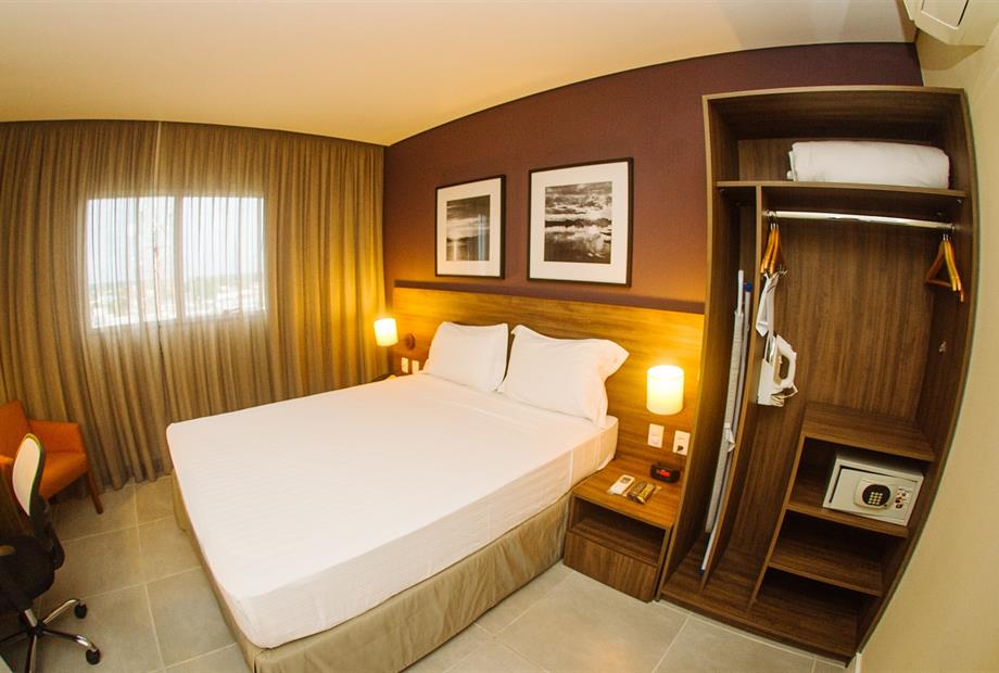 diff hotel  (12).jpg