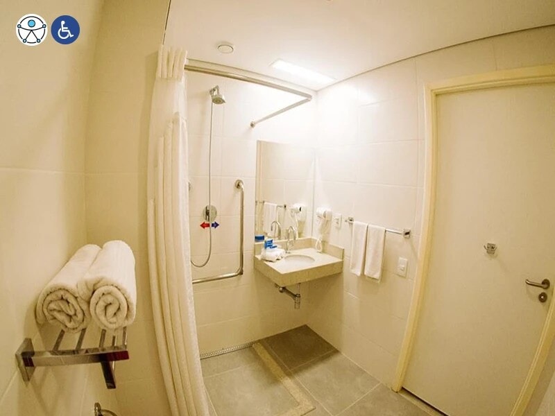 pne_05-diff-hotel.jpg