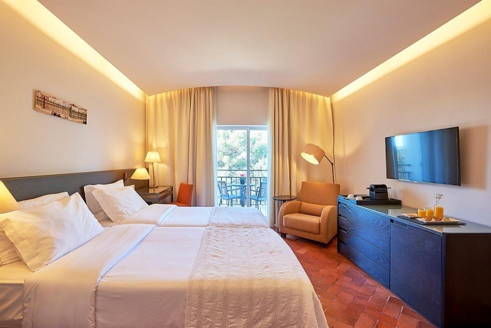 PHG_Standard_Room_HIGH-(2).jpg