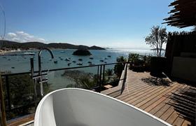 Suite - Vista Mar com Banheira externa do Abracadabra Boutique Hotel