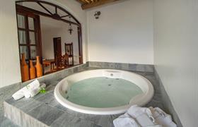 Panoramic Suite with Jacuzzi and Balcony, Sea View, 2nd floor of Pousada Natureza Morro de São Paulo 