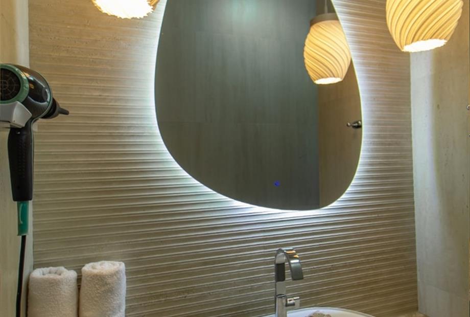 whatsapp image 2025-12-28 at 11.37.59 (33).jpeg