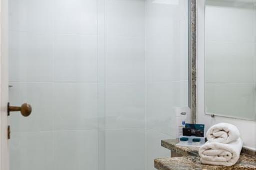 SEVI - Suíte Casal - Banheiro  (4).jpg