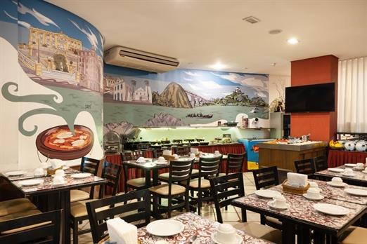 SEVI - Restaurante (3).jpg