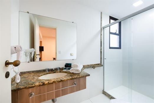 SEVI - Suíte Casal - Banheiro  (6).jpg