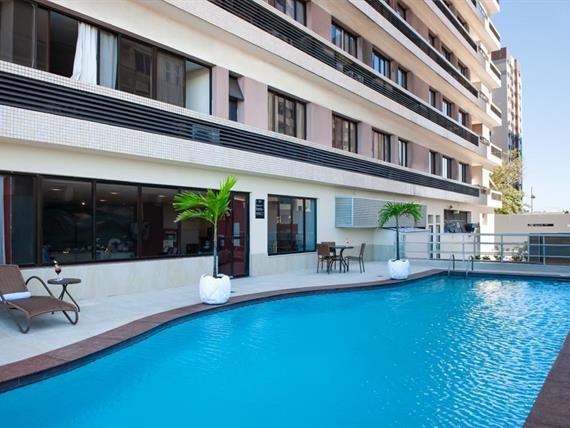 SEVI - Piscina (1).jpg