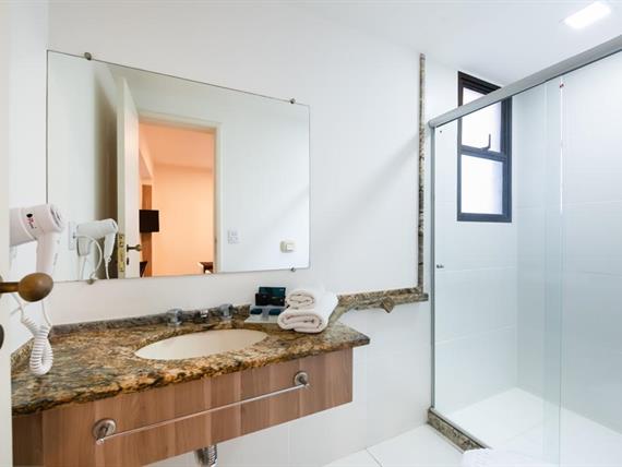 SEVI - Suíte Casal - Banheiro  (6).jpg