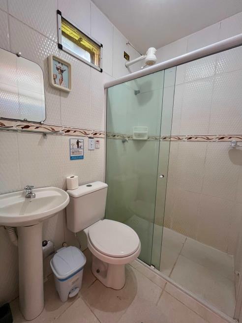 banheiro quarto 9 menor.jpg
