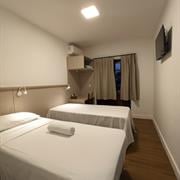 Apart Triplo com Sacada