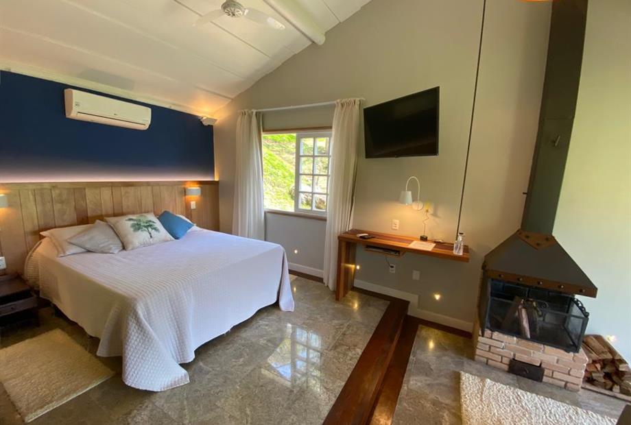 whatsapp image 2021-11-29 at 13.04.25 (3).jpeg