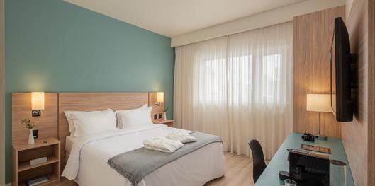 Hotel Intercity Curitiba Batel
