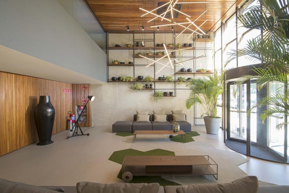 lobby 1.jpg