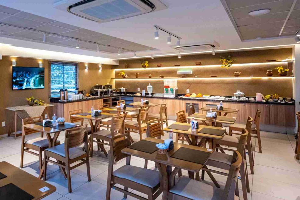 restaurante 4_26_11zon.jpg