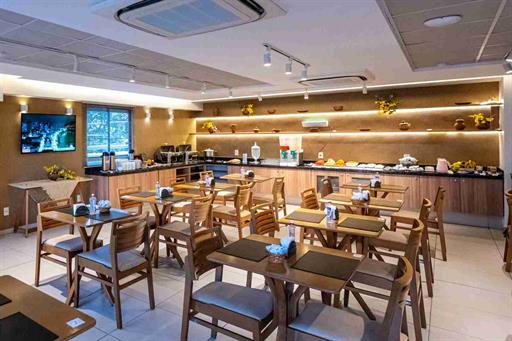 restaurante 4_26_11zon.jpg