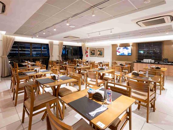 restaurante 10_29_11zon.jpg