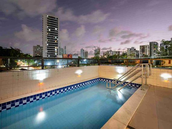 piscina 4_36_11zon.jpg