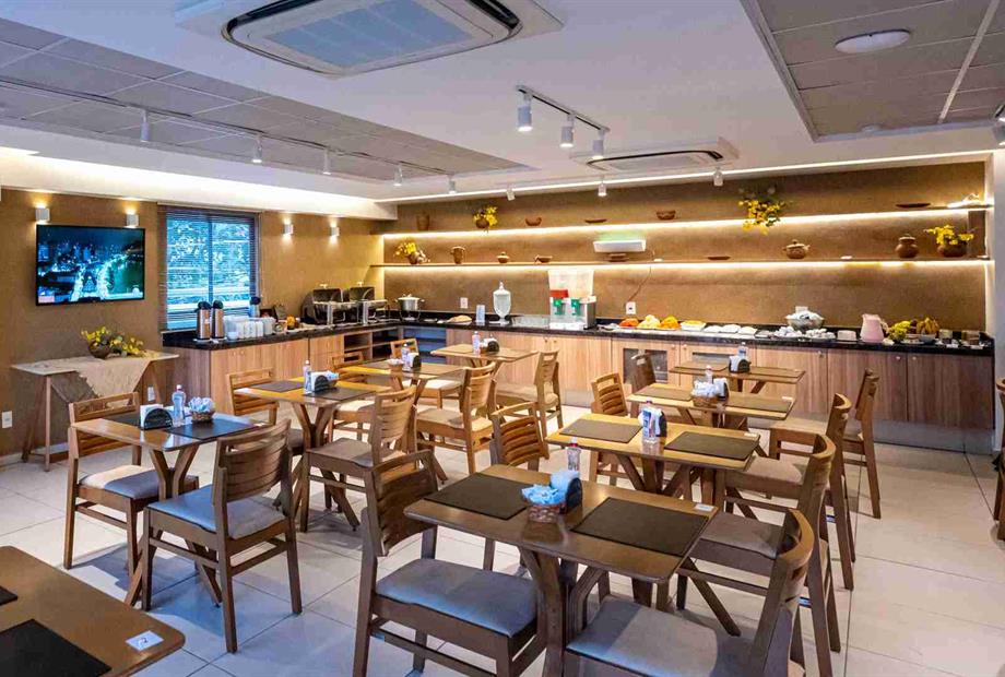 restaurante 4_26_11zon.jpg