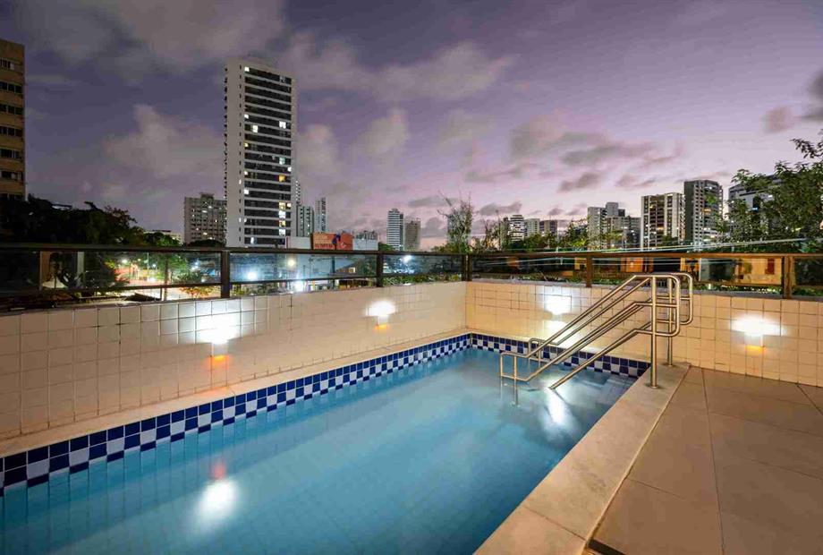 piscina 4_36_11zon.jpg