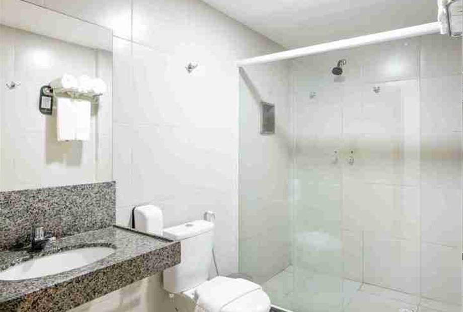 suite executiva banheiro_11zon.jpg