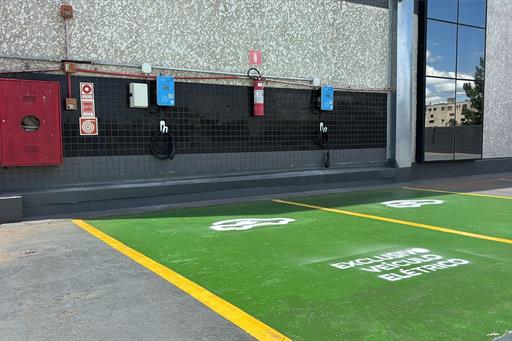 carregador de carro elétrico - slgp.jpeg