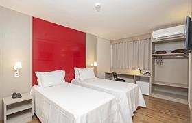PCD estándar doble de Slim Hotel Guarapuava