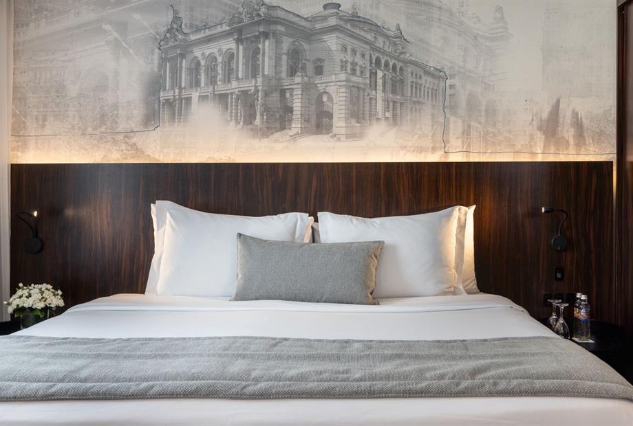 om 2 luxo premier.jpg