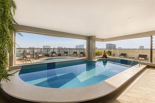 om piscina 2.jpg