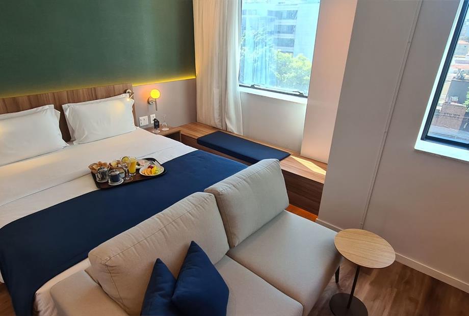 7 business premier 2 - cama e janelas.jpg