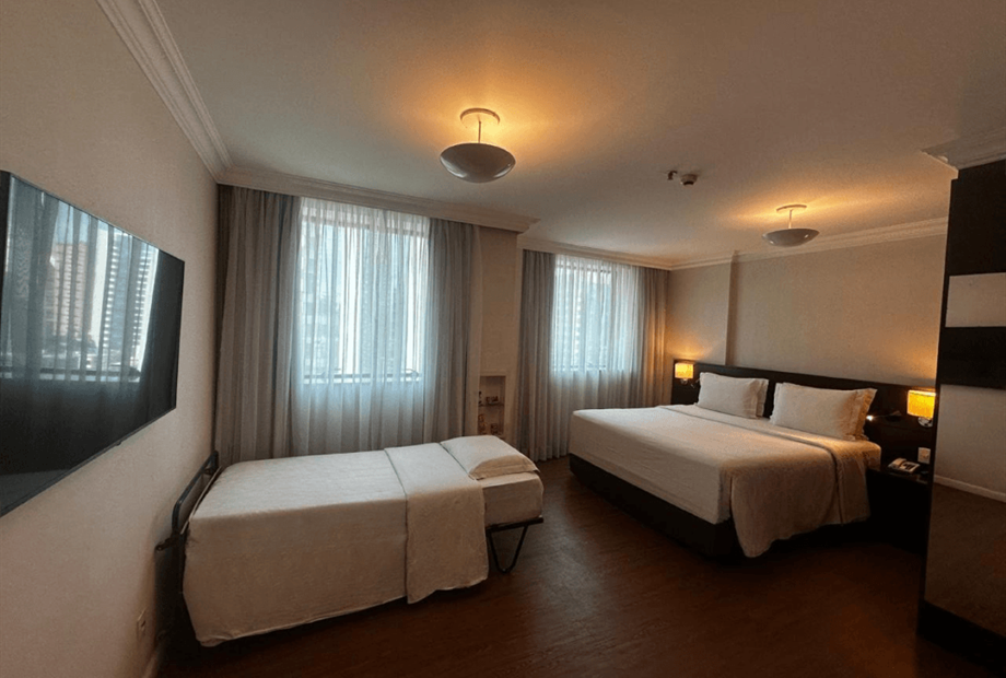 om luxo triplo triplo casal 3.png