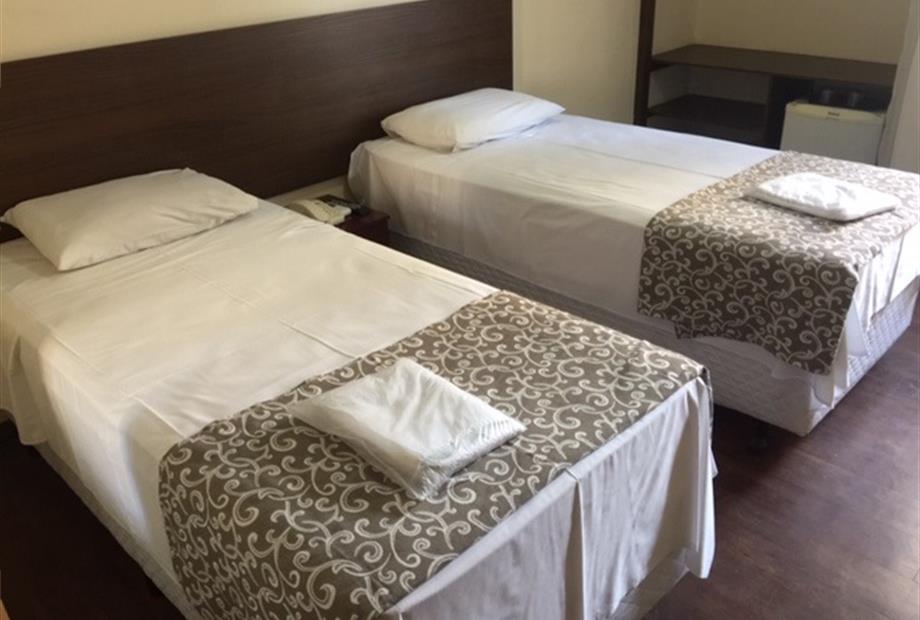 2 camas solteiro.JPG