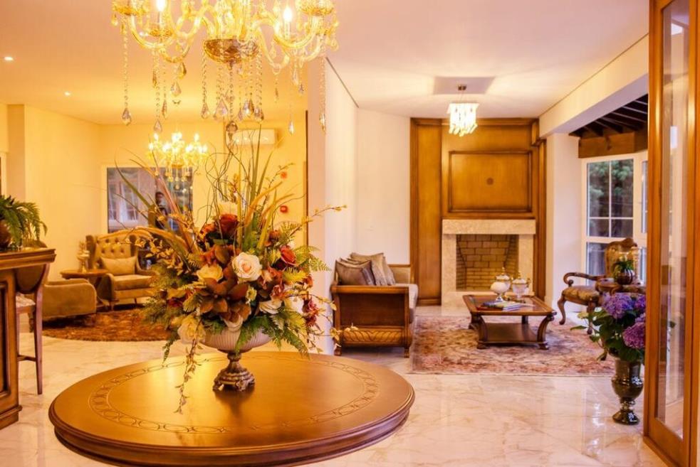 Colina Lagos Hotel1.jpg