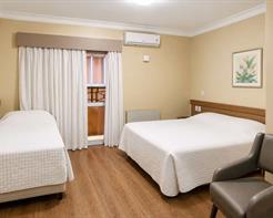 Luxo Triplo Casal/Solteiro