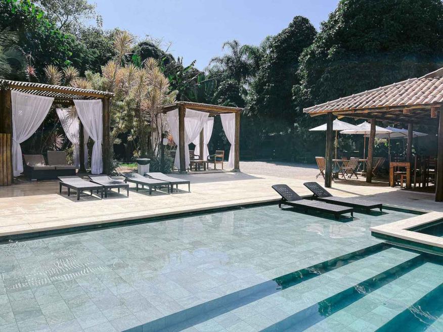 piscina1.jpg