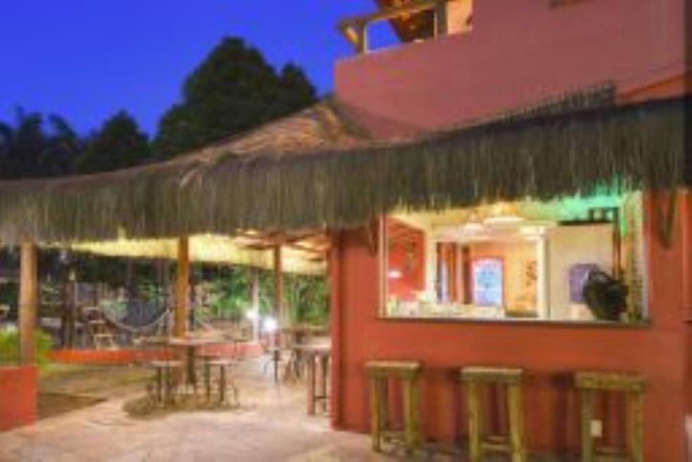 PiscinaBar2.jpg