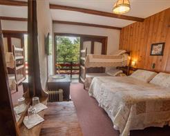 Quarto Quadruplo com Varanda