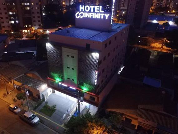 infinity-hotel-fachada.jpg