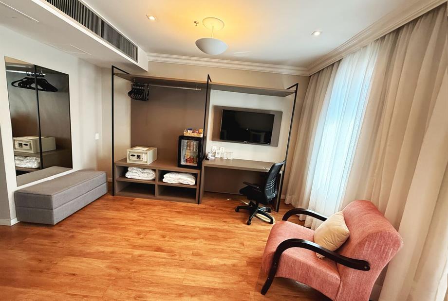 luxo premier twin 2 omn.jpg