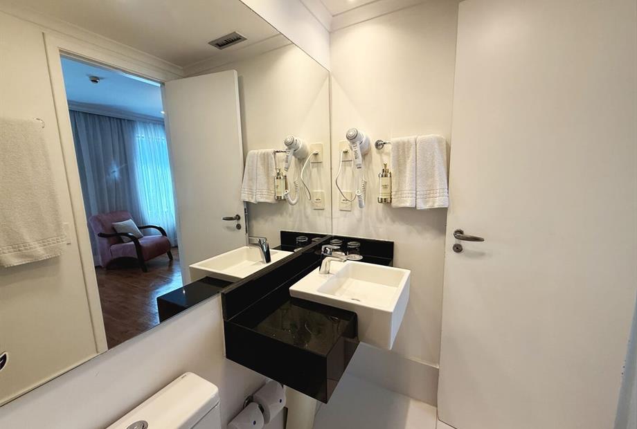 luxo premier twin 4 omn.jpg