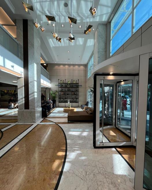 2) lobby 1 2º foto omni.jpg